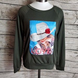 Junior's Pink Berry Green Top Size Small